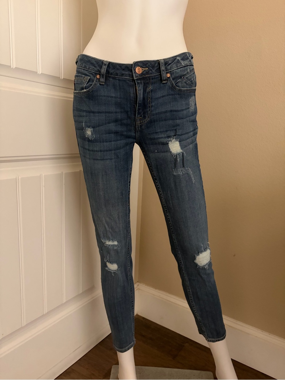 Vintage Distressed Slim Jeans - Dark Blue